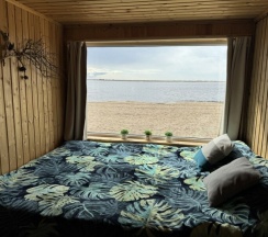 Номер с двуспальной кроватью и панорамным окном (вид на море) в Яндова губа