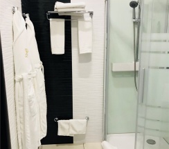 Семейный в Семь королей