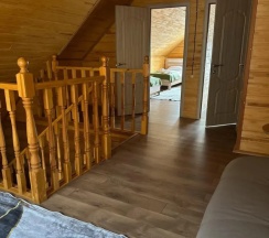 Шестиместный коттедж с 3 комнатами с видом на сад в SKALA eсohotel & restaurant