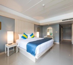 Двухместный номер Superior с видом на бассейн двуспальная кровать в Diamond Cottage Resort & Spa