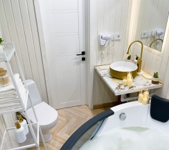 Номер с джакузи «Могучая ель» в Aldi-Karelia