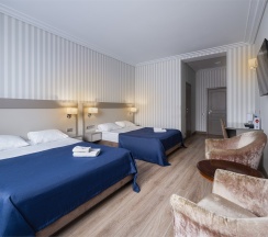 Семейный полулюкс с 2 двуспальными кроватями в Ka Royal Hotel Boutique