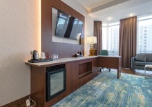 Двухместный номер Premium с видом на город двуспальная кровать в Best Western Plus Astana