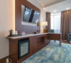 Двухместный номер Premium с видом на город двуспальная кровать в Best Western Plus Astana