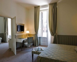 Двухместный полулюкс двуспальная кровать в JR Hotels Oriente Bari