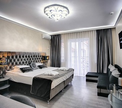 HOTEL 32 в Exclusive Hotel&Apartments