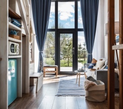 Уютный Tiny House с мансардным окном (Дом2). Заезд в 15.00, выезд до 12.00. в Sheluha house