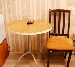 Номер двухместный эконом с общей ванной комнатой в Алмаз