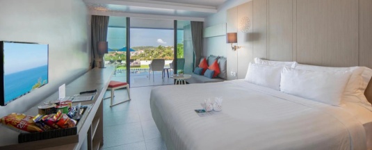 Двухместный номер Deluxe с выходом к бассейну двуспальная кровать в Отель The Yama Resort & Spa Kata Beach Phuket