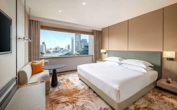 Семейный номер в Millennium Hilton Bangkok