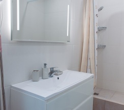  Апартаменты-студия с лоджией   в Colden beach