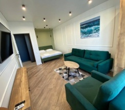  Однокомнатные апартаменты Люкс с кухней и балконом в Colden beach