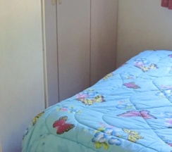 Коттедж с 2 комнатами с балконом в Инкит