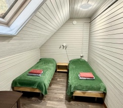 Двухэтажный коттедж Дом Медведя до 7 гостей в Командор