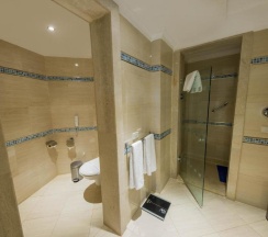 Двухместный полулюкс двуспальная кровать в Sunrise Crystal Bay Resort