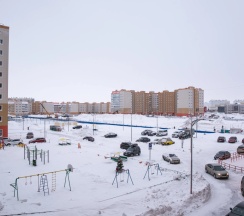 Двухместные апартаменты c 1 комнатой с балконом (двуспальная кровать) в Апартаменты в Тундровом 5