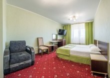 ПОЛУЛЮКС в Red hotel