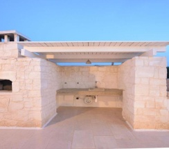 Вилла с 3 комнатами в White Stone House 61