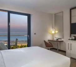 Двухместный номер Guest с балконом и с видом на море (двуспальная кровать) в Hilton Batumi