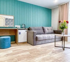 Стандарт семейный улучшенный с балконом в Volna Family Resort
