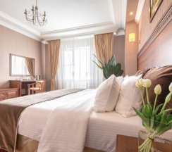 Двухместный номер Comfort с видом на город двуспальная кровать в Театр