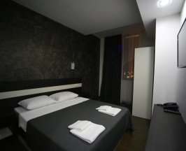 Двухместный номер Standard двуспальная кровать в West Tower Hotel
