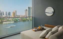 Двухместный номер with river view двуспальная кровать в Capella Bangkok