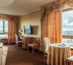 Люкс-Гранд Представительский в Cosmos Moscow VDNH Hotel