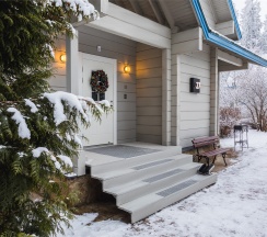 Коттедж с 2 спальнями в Игора