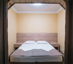 6-местный 2-комнатный номер в Манэ