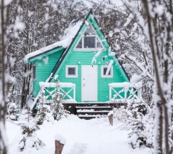 Мятный дом в А у реки