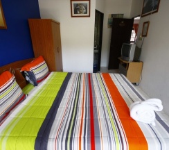 Двухместный номер Standard двуспальная кровать в Summer Breeze Inn Hotel