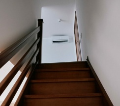 Домик Lontano с кухней-студией в Иртышская Ривьера