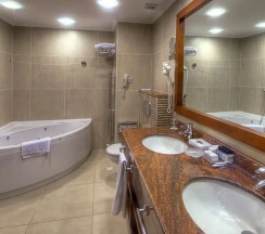 Двухместный номер Deluxe (двуспальная кровать) в Отель Korineum Golf & Beach Resort