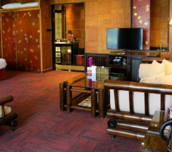 Двухместный люкс Kata двуспальная кровать в Mom Tri's Villa Royale