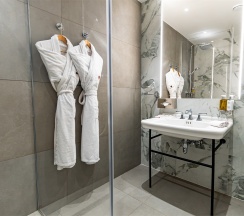 Junior Suite Deluxe (Полулюкс Делюкс) в Mamaison All-Suites SPA Hotel Pokrovka Moscow
