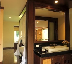 Номер Executive с видом на реку в Sibsan Resort & Spa Maeteang