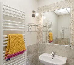 Трёхместный номер Standard с видом на город в B&B Al giardino del vicolo