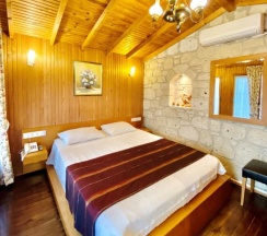 Двухместный номер Standard с балконом двуспальная кровать в Kayezta Hotel Alacati