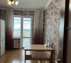 Апартаменты с 2 комнатами с балконом и с красивым видом из окна в Квартирное бюро