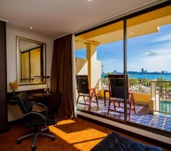 Двухместный номер Premium с видом на море 2 отдельные кровати в Dusit Thani Pattaya