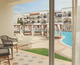 Двухместный полулюкс с видом на бассейн (2 отдельные кровати) в Отель Hyatt Vivid Playa Del Carmen