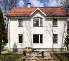 Коттедж Дуплекс в Cottage in a pine forest