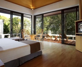 Двухместный номер Pavillion Deluxe двуспальная кровать в Baan Krating Phuket Resort
