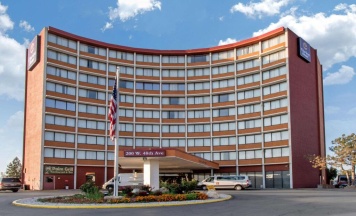 Четырёхместный номер Standard в Clarion Hotel Denver Central