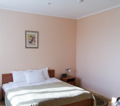 Комфортный двухместный с 1 двуспальной кроватью в Вояжъ