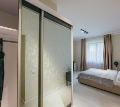 6.Двухместный номер полулюкс в Royal Lake