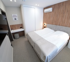 Family Village 2 спальни, улучшенный. Заезд в 19-00, выезд в 17-00. в Мечта
