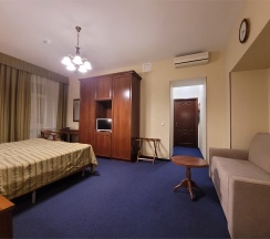 Делюкс в Невский двор