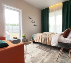 Коттедж с красивым видом из окна в Yousinn Home